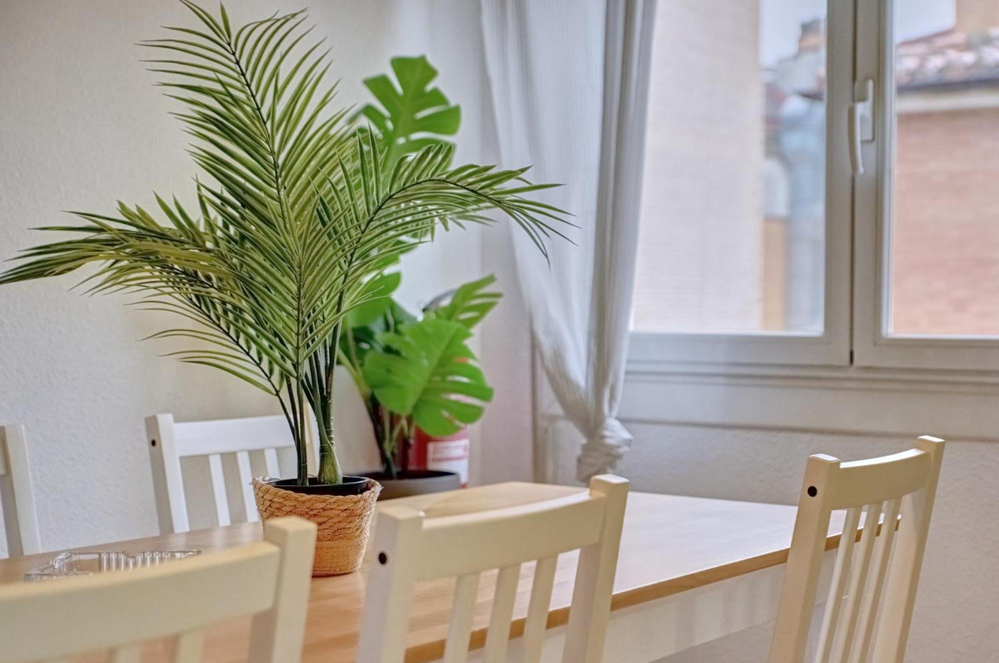 Chestnut By Clabao Apartment Haro Luaran gambar